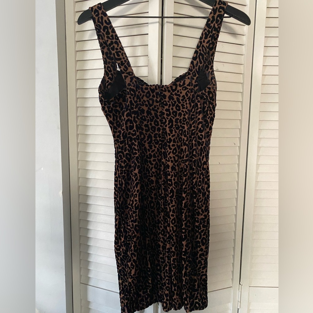 FOREVER 21 LEOPARD PRINT MINI DRESS - Picture 4 of 8